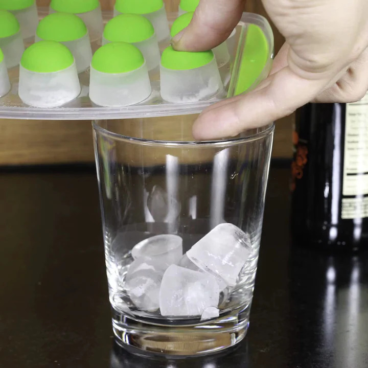 Tava Din Plastic Si Silicon Pentru Cuburi De Gheata, 21 De Forme, Culoare Multicolora