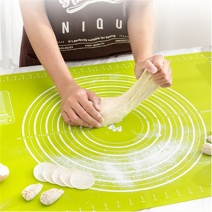 Plansa Pentru Aluat Din Silicon, Dimensiune 50 X 40 Cm, Multicolor, Rezistent La Temperaturi Inalte