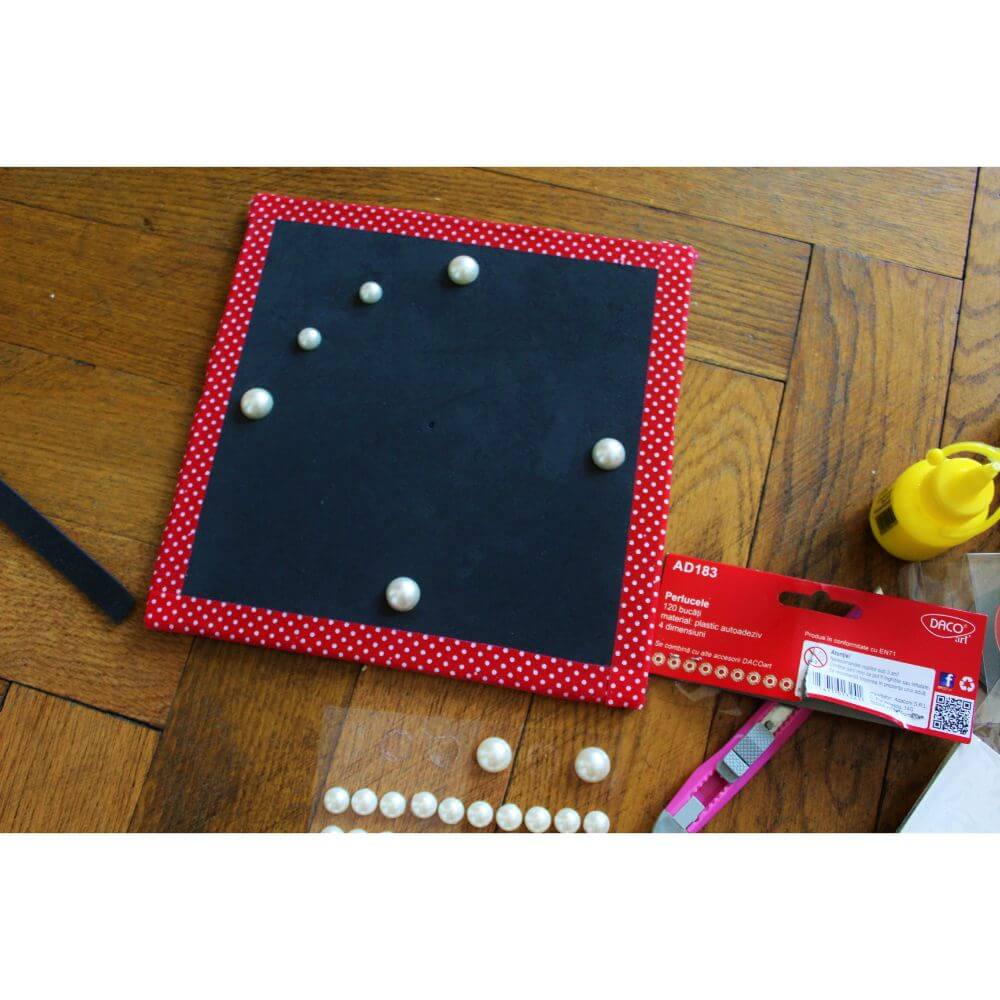 Perle Autoadezive DACO, 120 Buc/Set, Perlucele, Dimensiuni Variabile, Material Plastic, Culoare Alba, Accesorii Craft, Perle din Plastic, Perle pentru Bratari, Perle Coliere, Perle Bijuterii, Perle Albe, Perle de Lipit, Perele Autoadezive