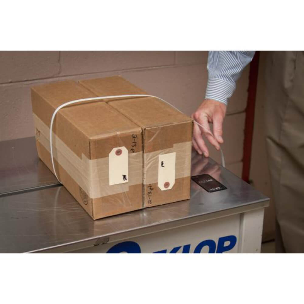 Banda de Legat PES Netusata (Poliester Hotmelt) 9mm x1500m, Banda Poliester pentru Ambalare, Poliester pentru Paletizare, Banda de Legat, Banda de Legat Paleti, Banda de Legat Netesuta, Banda de Legat PES, Banda de Legat Poliester Banda de Legat PES Netusata (Poliester Hotmelt) 9mm x1500m, Banda Poliester pentru Ambalare, Poliester pentru Paletizare, Banda de Legat, Banda de Legat Paleti, Banda de Legat Netesuta, Banda de Legat PES, Banda de Legat Poliester