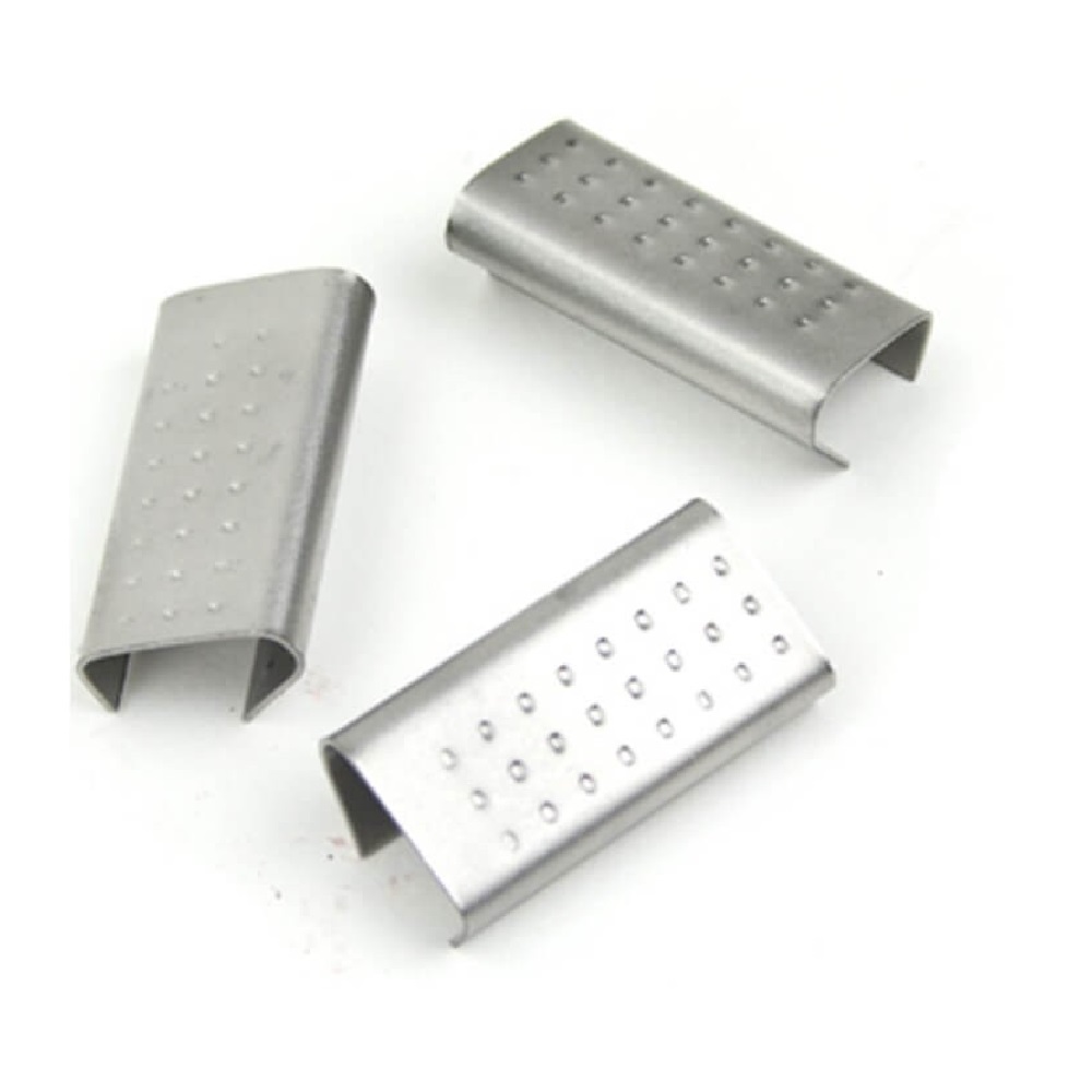 Cleme Metalice Pentru Banda PP, Latime 12 mm, 2000 Buc/Bax - Capse pentru Paleti si Colete Cleme Metalice Pentru Banda PP, Latime 12 mm, 2000 Buc/Bax - Capse pentru Paleti si Colete