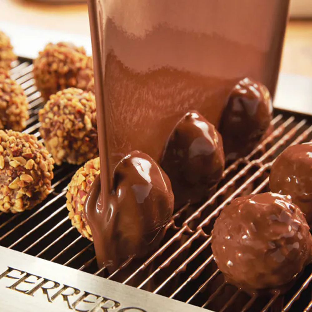 Praline Ferrero Rocher, 24 Bomboane/Cutie, 300 g