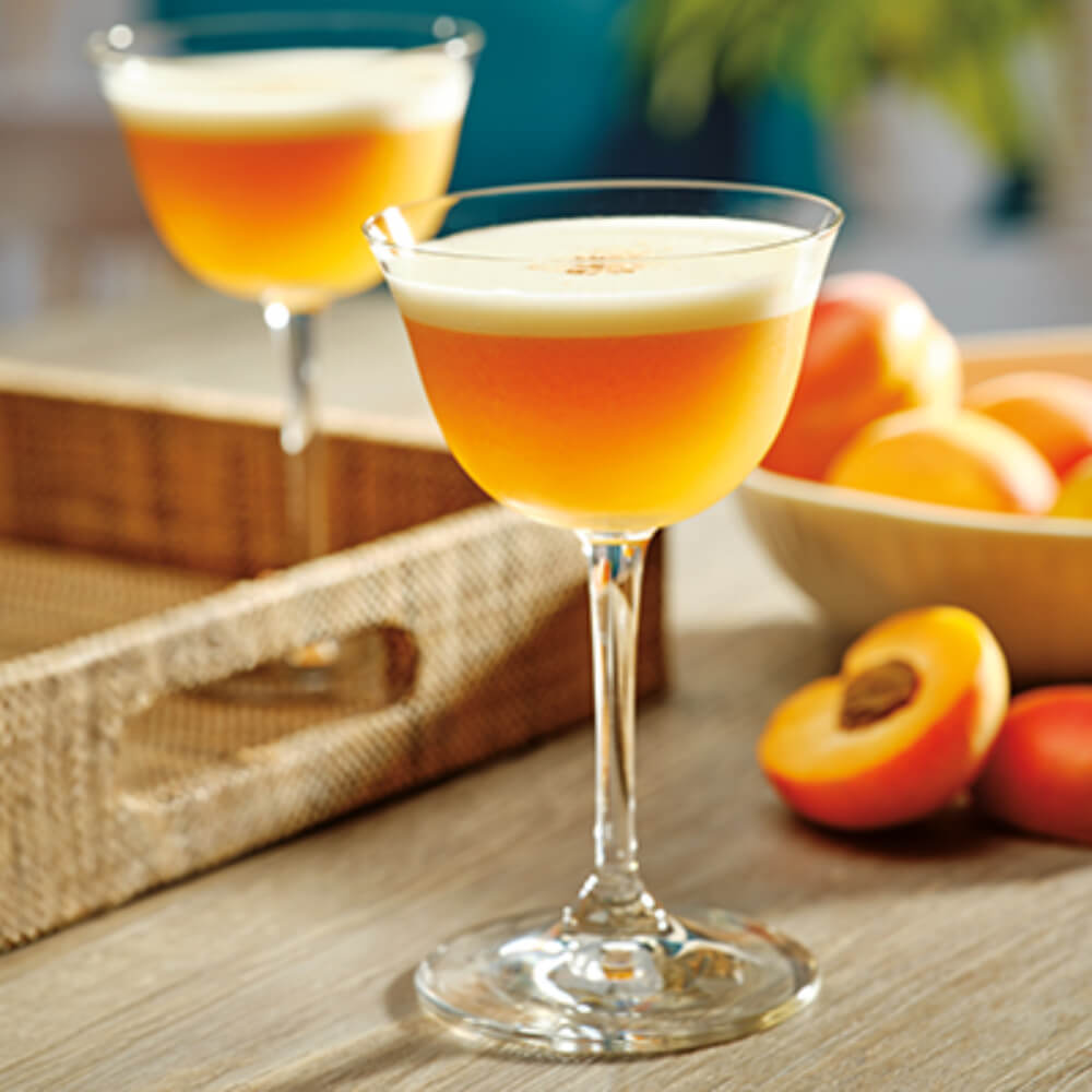 Lichior Dulce cu Caise Darclee, 0.5L, Lichior Darclee, Bautura Alcoolica, Bauturi Alcoolice, Lichior pentru Cocktail, Lichior pentru Desert, Bautura Lichior, Bautura Alcoolica Lichior, Bautura Alcoolica cu Lichior