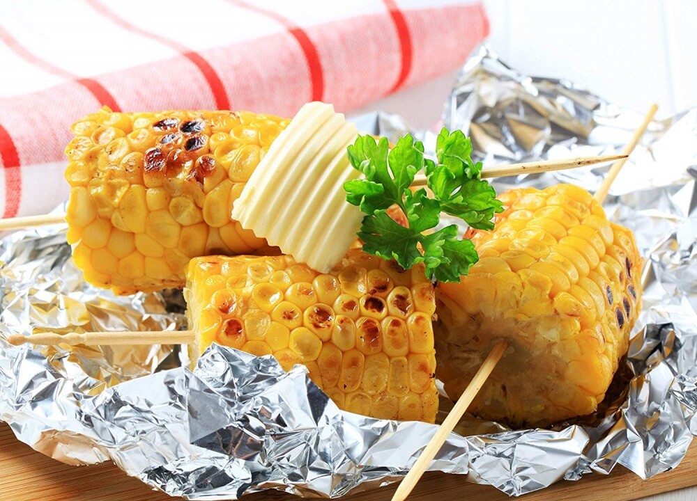 Folie Alimentara Aluminiu BrandPaper, 300mm x 150m, 11 MIC, Folie Impachetare Aluminiu, Folie Aluminiu Alimente, Folie pentru Alimente, Folie din Aluminiu, Folie Aluminiu Bucatarie, Folie din Aluminiu pentru Alimente