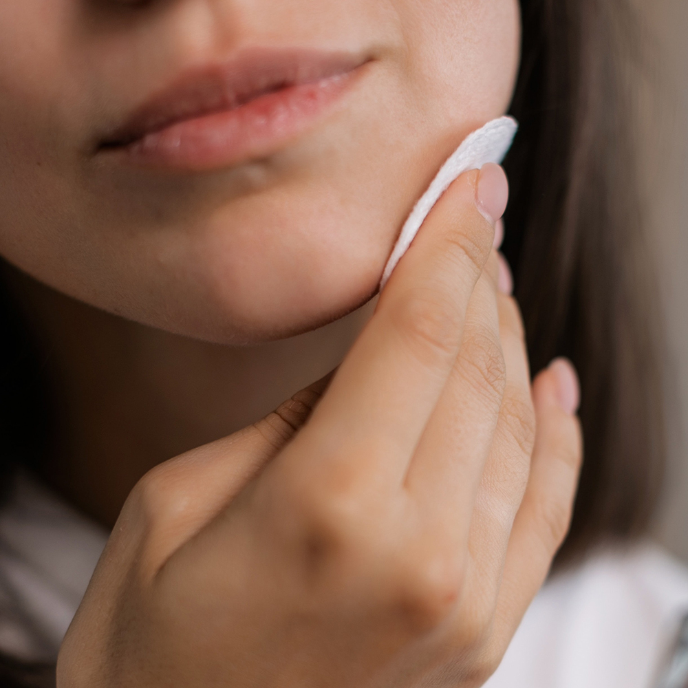 Apa Micelara Bifazica Gerovital H3 Evolution Perfect Look, 150 ml Apa Micelara Bifazica Gerovital H3 Evolution Perfect Look, 150 ml