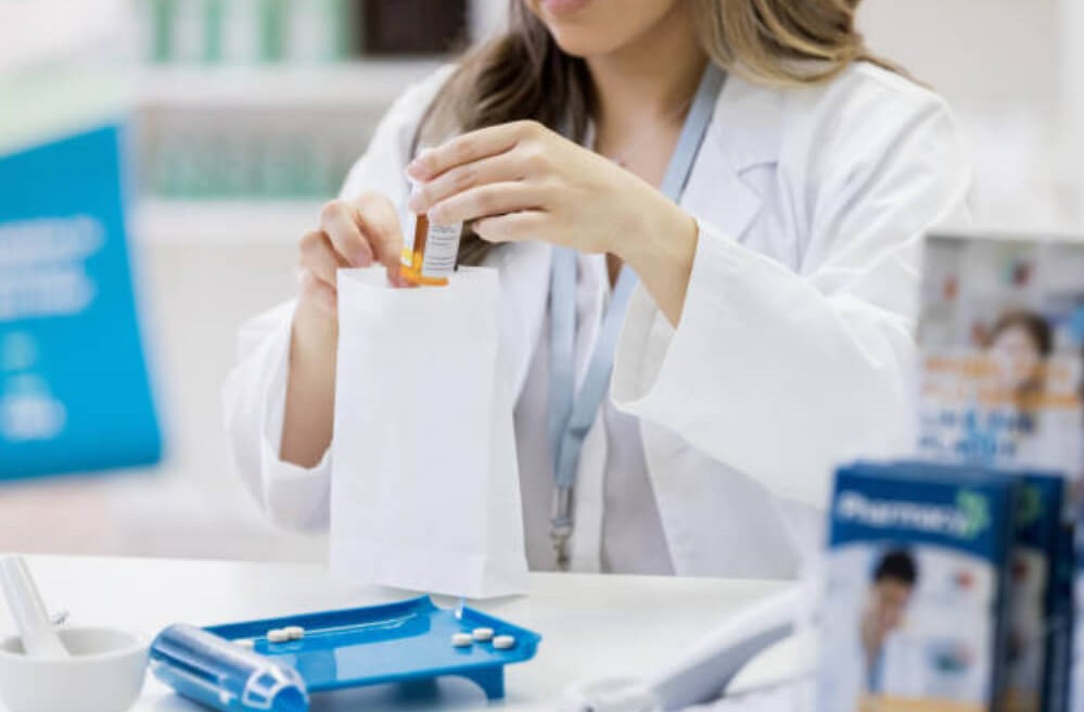 Pungi Imprimate din Hartie pentru Farmacie, 12x4x27 cm, 1000 Buc/Bax, Pungi pentru Medicamente, Pungi Albe Medicamente, Pungi Albe pentru Medicamente, Pungi Farmacii, Pungi pentru Farmacii, Pungi Hartie Farmacie, Pungi din Hartie Medicamente