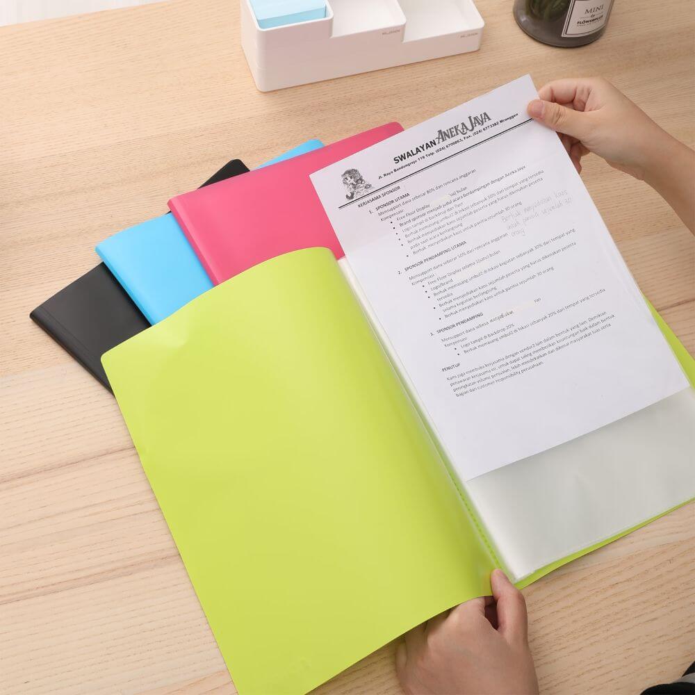 Mapa Plastic A4 cu 20 Folii Deli Rio, Neagra, Mapa cu Folii, Mape Prezentare din Plastic cu Folii, Mapa pentru Documente, Mapa Documente Plastic, Mape Arhivare, Dosare Documente, Dosar Arhivare, Dosare Plastic, Mapa Prezentare cu Folii Plastic