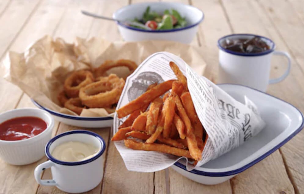 Hartie Cerata Rezistenta la Grasimi, Â±2800 Coli/Bax, 25x35 cm, 10 Kg, 40 gmÂ², Model Ziar 2, Ambalaje Alimentare, Bax de Hartie Cerata, Hartie Rezistenta la Grasimi Bax, Hartie Cerata cu Model de Ziar, Hartie Rezistenta Cerata