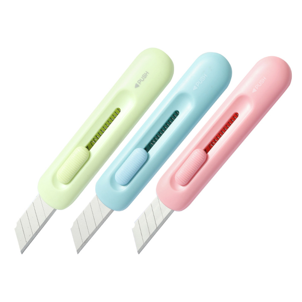 Cutter Mini Culori Asortate Longreen Plastic Reciclat Deli