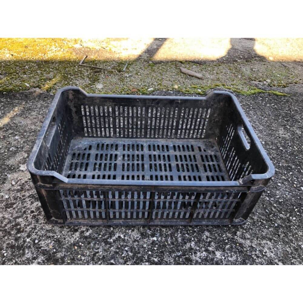 Naveta M20, Plastic HDPE, 60x40x22 cm, Perforata, Neagra Naveta M20, Plastic HDPE, 60x40x22 cm, Perforata, Neagra