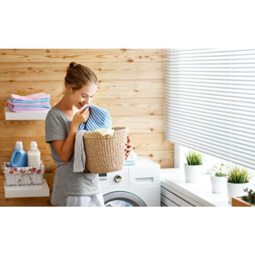 Balsam Rufe Uscate Sano Maxima Dryer Blue Blossom, 750 ml, Parfum Floral, Recipient cu Pulverizator, Balsam de Rufe Spray, Balsam Haine Uscate, Balsamuri de Rufe Umede/Uscate, Balsam pentru Tesaturi, Balsam de Rufe Parfumat Balsam Rufe Uscate Sano Maxima Dryer Blue Blossom, 750 ml, Parfum Floral, Recipient cu Pulverizator, Balsam de Rufe Spray, Balsam Haine Uscate, Balsamuri de Rufe Umede/Uscate, Balsam pentru Tesaturi, Balsam de Rufe Parfumat