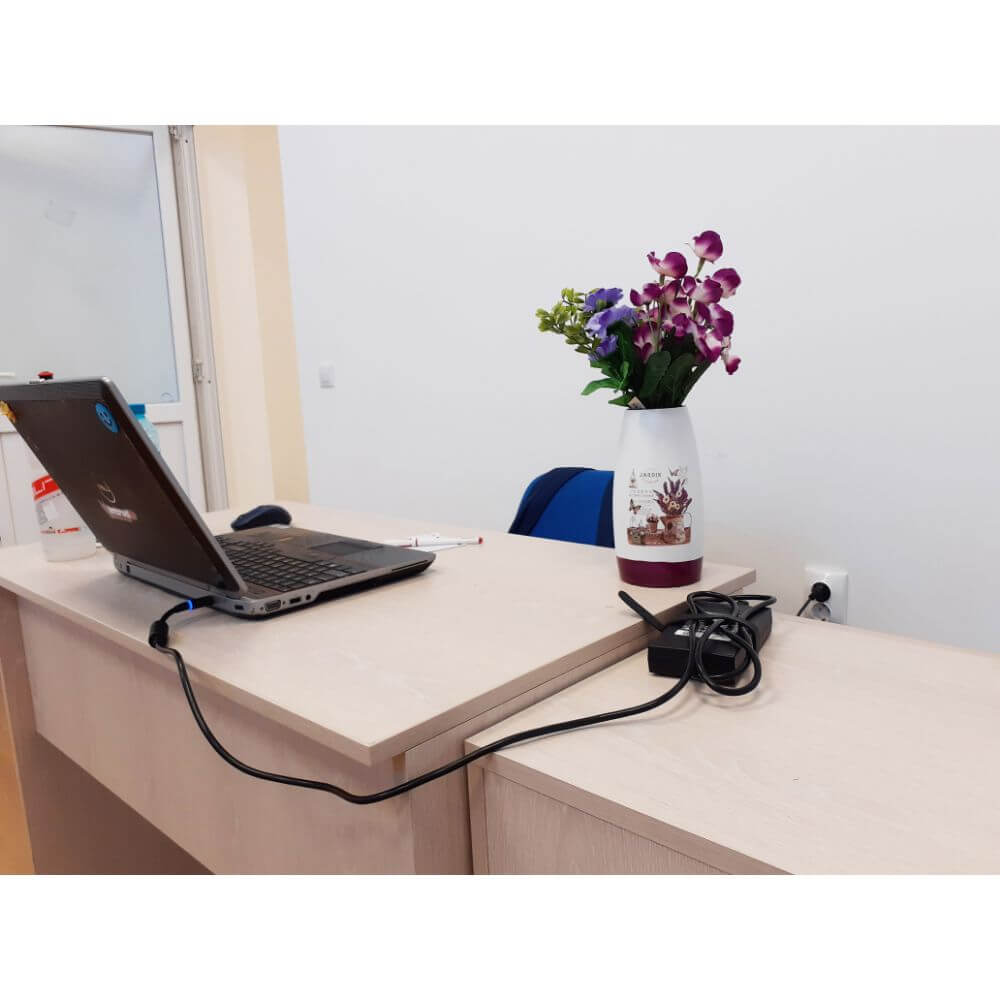 Vaza Ceramica, Model Lavanda, Cilindrica, 19 cm Inaltime, Alb si Mov, Vaza pentru Flori, Vaza Ceramica pentru Flori, Vaza Flori, Vaza Mare, Vaza Inalta, Vaza Cilindrica, Vaza Forma Simpla, Vaza cu Model Imprimat, Vaza Alba cu Mov
