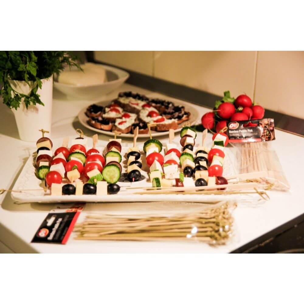 Set 50 Scobitori din Lemn Rustic Cocktail OTI, Lungime 15 cm, Scobitori din Lemn pentru Evenimente, Scobitori pentru Petreceri, Bete pentru Aperitive, Scobitori pentru Aperitive, Scobitori Festive, Scobitori pentru Picnic