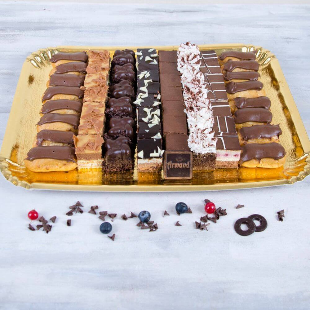 Tavite OTI, 34x24 cm, 50 Buc/Set, Carton Auriu, Tavite Unica Folosinta, Tavite de Carton Auriu, Tavite din Carton, Tavite de Carton Patiserii, Tavite Catering, Tavite Aurii pentru Prajituri, Suporturi Carton pentru Parjituri, Platouri Cofetarie