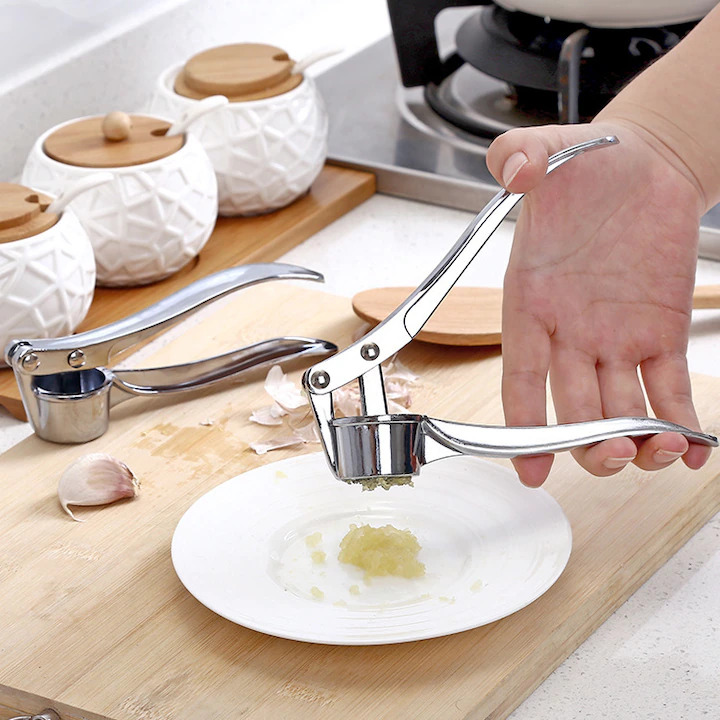 Presa Pentru Usturoi Din Inox, Dimensiune 16 Cm, Argintiu