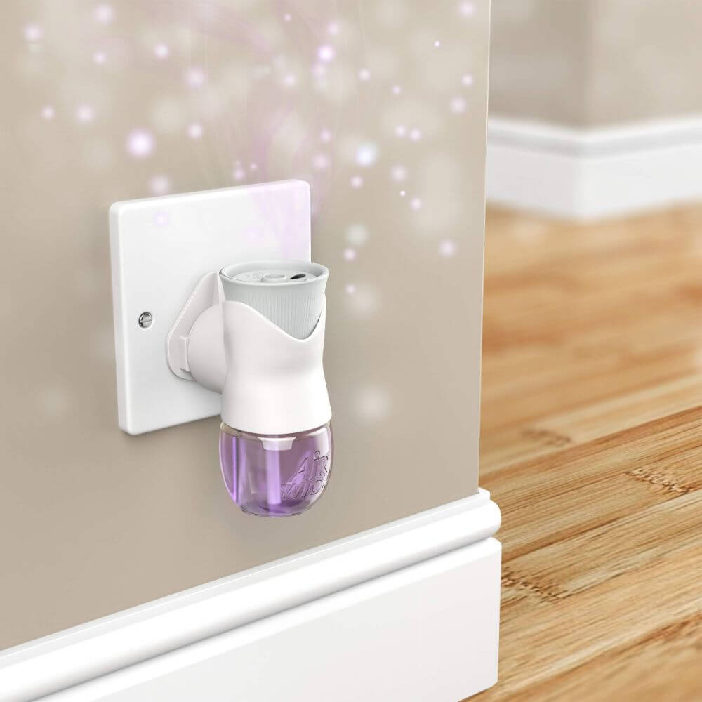Rezerva pentru Odorizant Electric Air Wick Purple Lavender Meadow, Cantitate 19ml, Parfum de Lavanda, Rezerve Aparate Odorizante pentru Priza, Rezerva Odorizant de Camera cu Uleiuri Esentiale, Rezerva de Parfum Air Wick Aparat Electric Odorizant
