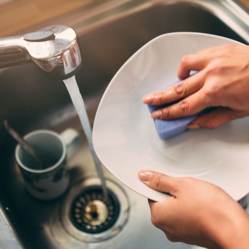 Detergent Concentrat de Vase Lichid DUAL POWER, 1 L, Parfum de Aloe si Rodie, Detergent cu Pompa, Detergent Vase, Detergent de Vase cu Aloe, Detergent Vase Antibacterian, Detergent Vase cu Pompita Detergent Concentrat de Vase Lichid DUAL POWER, 1 L, Parfum de Aloe si Rodie, Detergent cu Pompa, Detergent Vase, Detergent de Vase cu Aloe, Detergent Vase Antibacterian, Detergent Vase cu Pompita