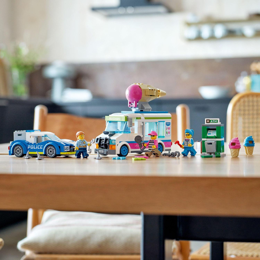 Lego City, Politia In Urmarirea Furgonetei Cu Inghetata, Numar Piese 317, Varsta 5+