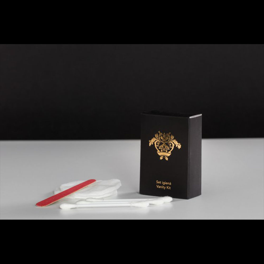 Set Igiena Lux format din 2 Dischete Demachiante, 3 BeÈ›isoare Urechi, 1 PilÄƒ pentru Unghii, Ambalat in Cutie de Carton
